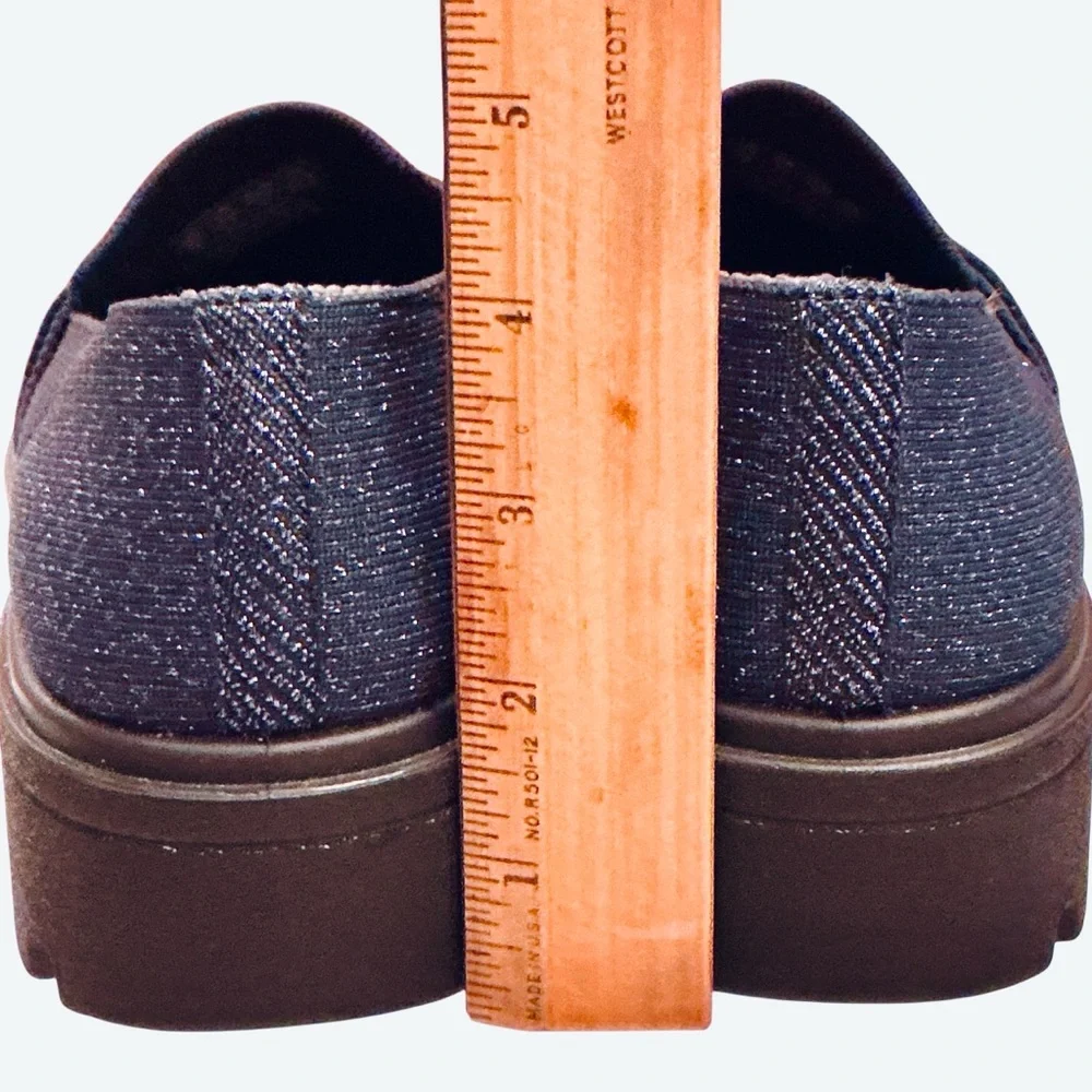 BZEES for LifeStride Muse Bow Sz 7 WIDE Loafers Blue Knit Sparkle Chunky Slip-on